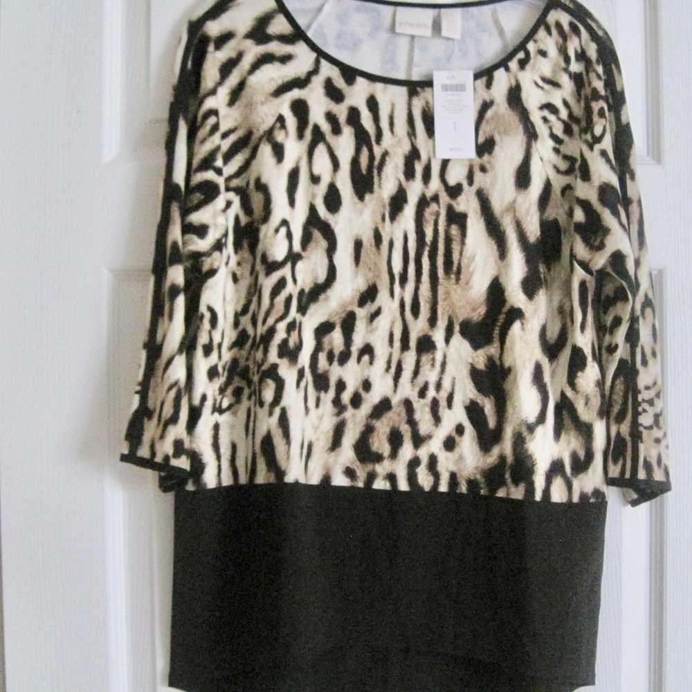 CHICO'S ANIMAL PRINT TOP BNWT